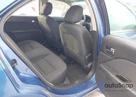 2010 Ford Fusion Se z USA, uszkodzony, nr VIN 3FAHP0HAXAR277502